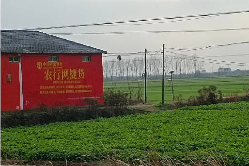  潜山如何防止墙体广告褪色呢？